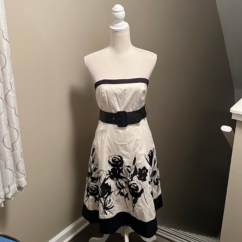 WhiteHouse BlackMarket - Strapless Dress